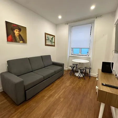 T2 Em Apartment Lisbon